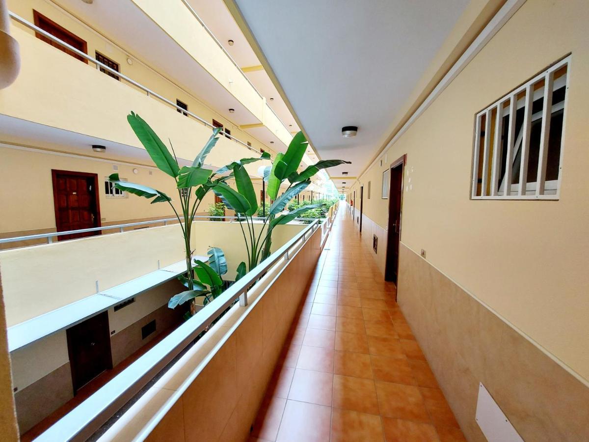 Sunny Cozy Nice Apartment Loscristianos Wifi,Pool Los Cristianos  Ngoại thất bức ảnh